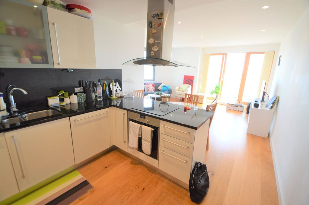 Property photo 2 of 13 Picture No. 03