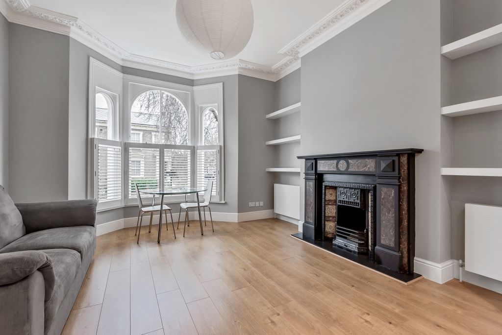 Property photo 2 of 7 415033 (2)