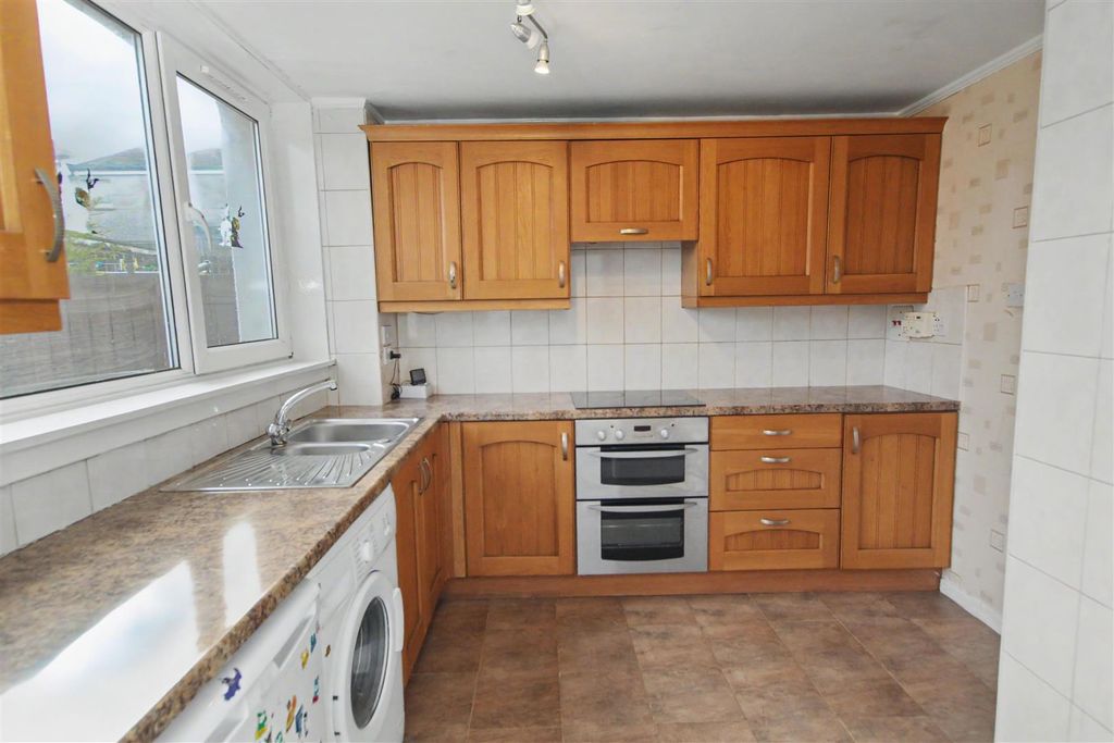 Property photo 3 of 15 3.Jpg