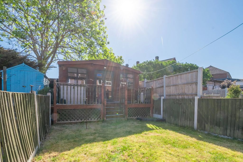 Property photo 2 of 18