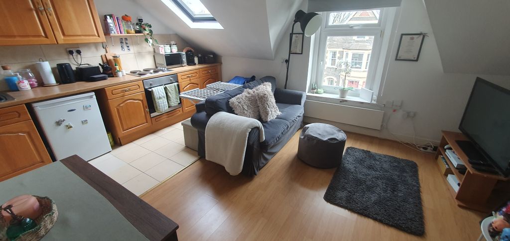 Property photo 2 of 4