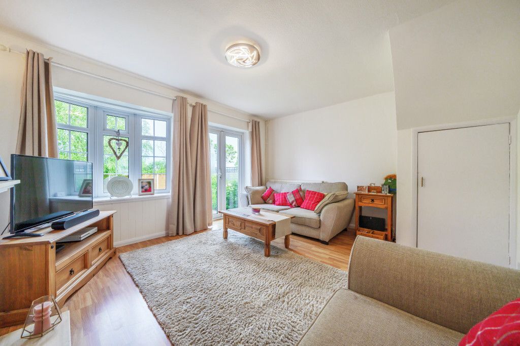 Property photo 2 of 17 Picture No. 15