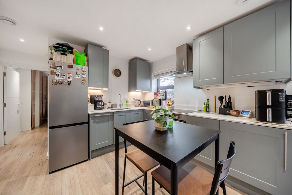 Property photo 1 of 7 Picture No. 06