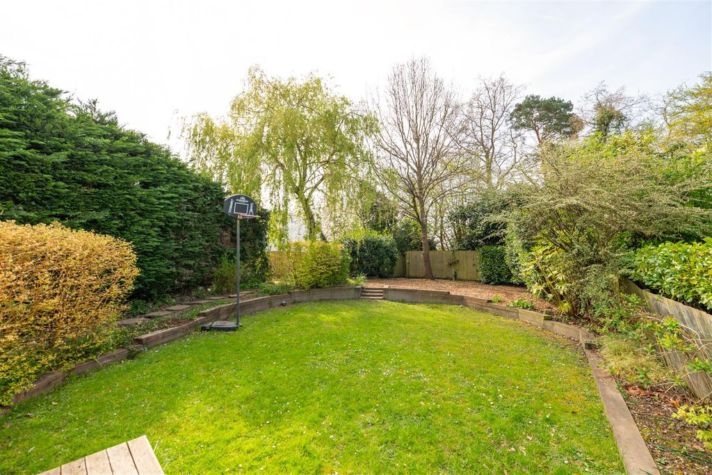 Additional image 17 of 6 bed detached house for saleCrawley Lane, Crawley RH10