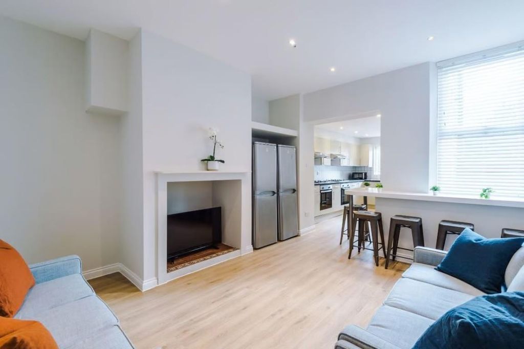 Property photo 1 of 13 Public.Jpg