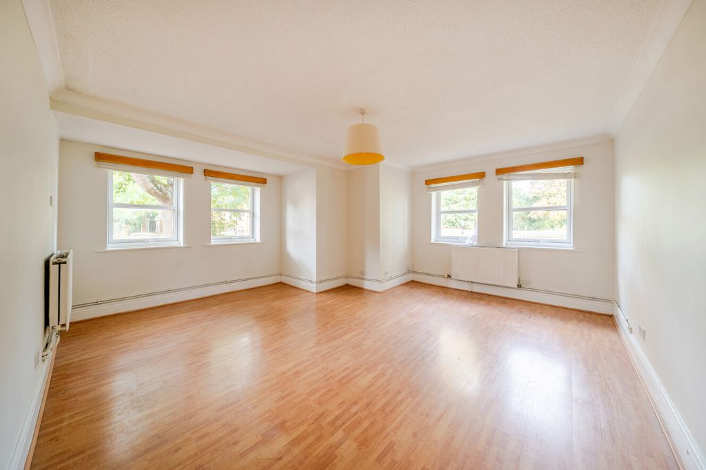Property photo 2 of 8 1-6Ad0F3Abc7598-1...