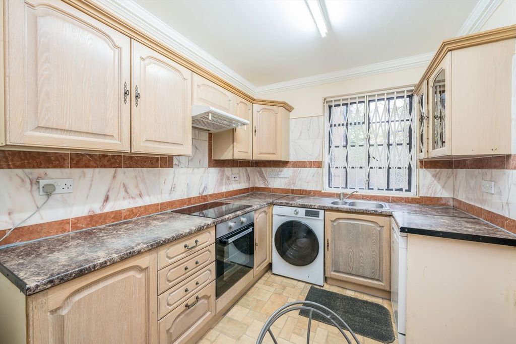 Property photo 2 of 5