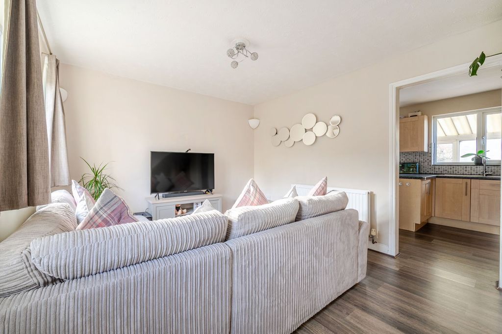 Property photo 3 of 16