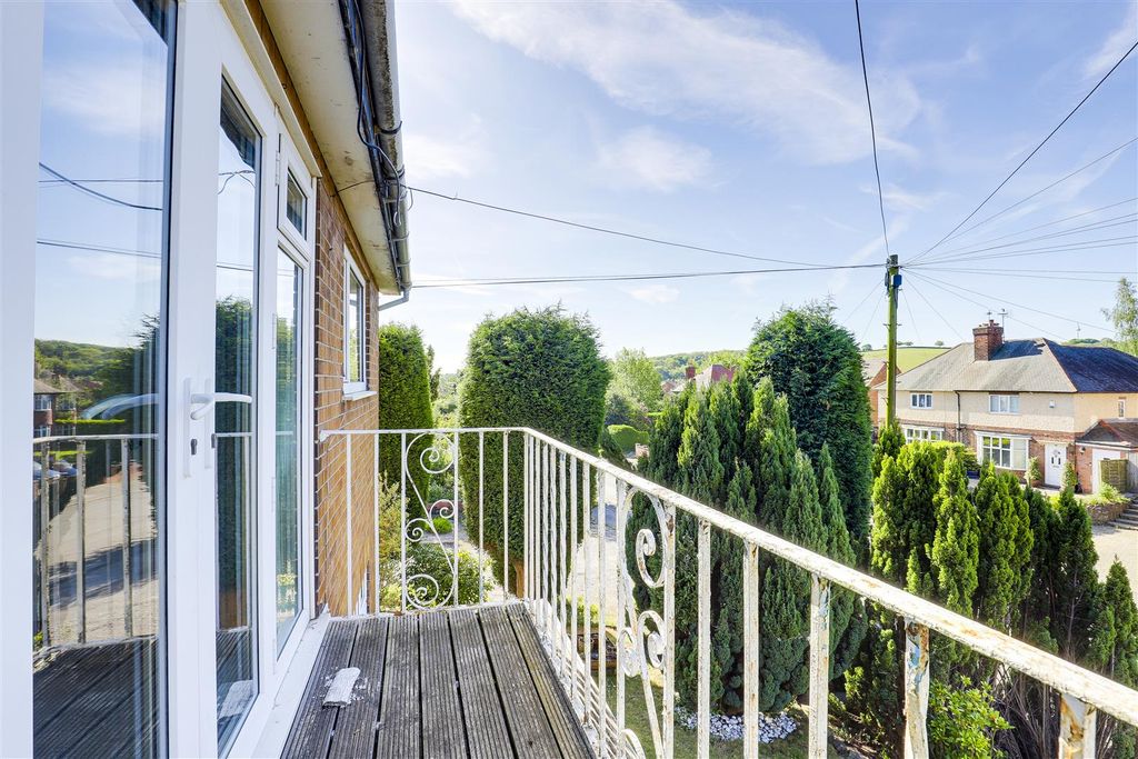 Property photo 3 of 11 33918.Jpg