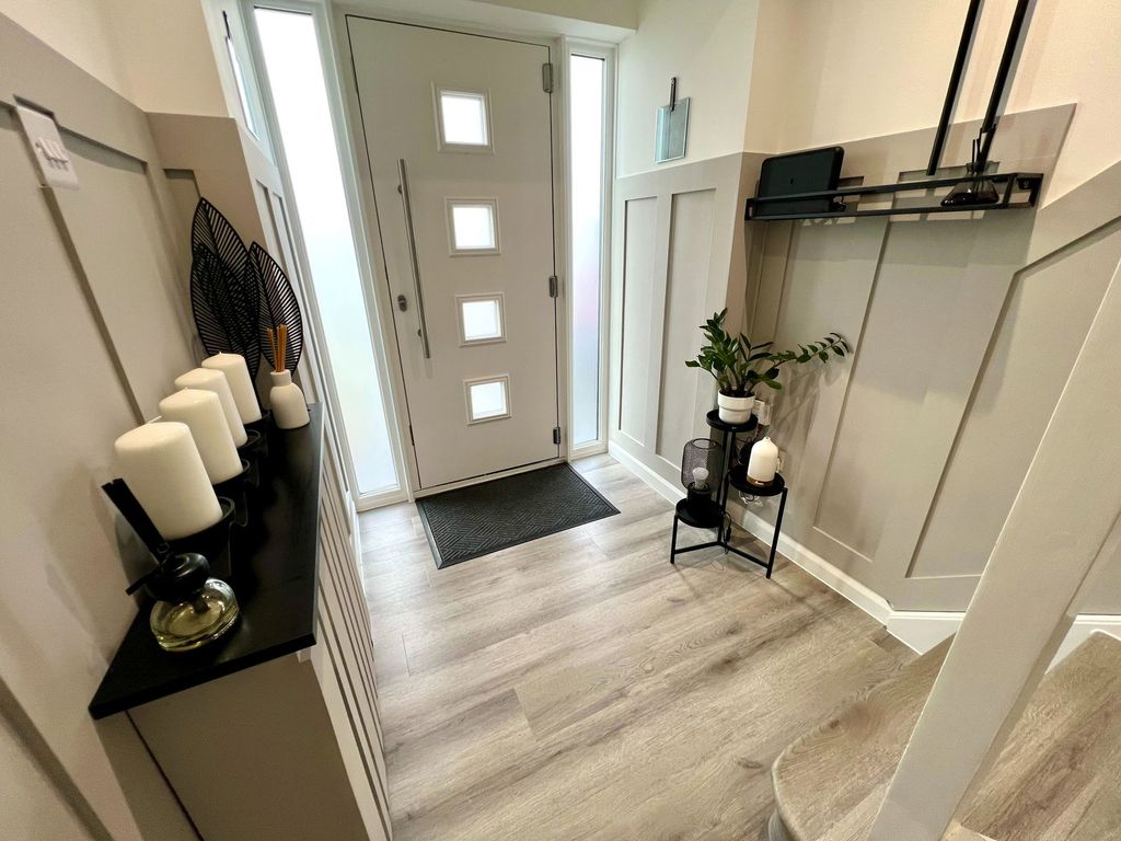 Property photo 3 of 24