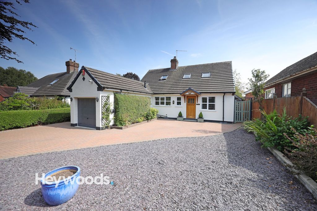 Property photo 1 of 36
