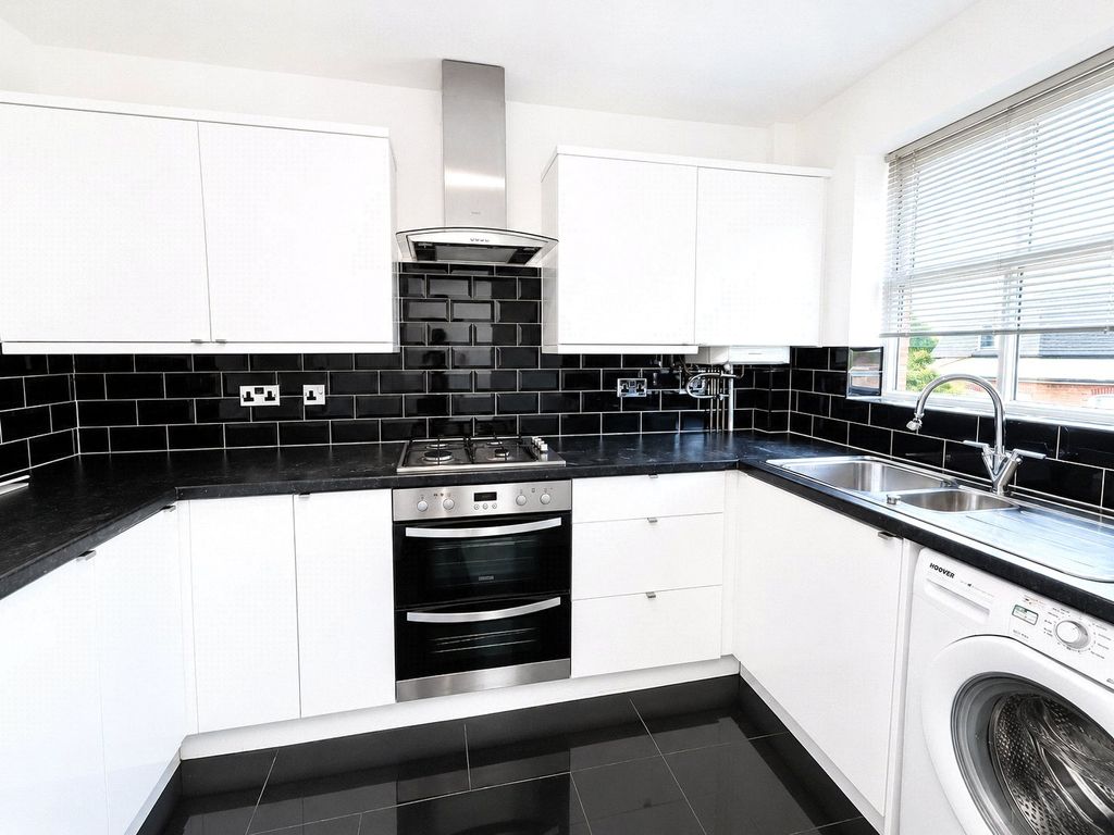 Property photo 3 of 8 Picture No. 02