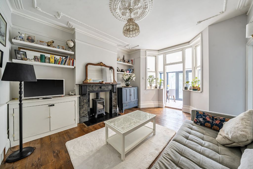 Property photo 2 of 18 Picture No. 40