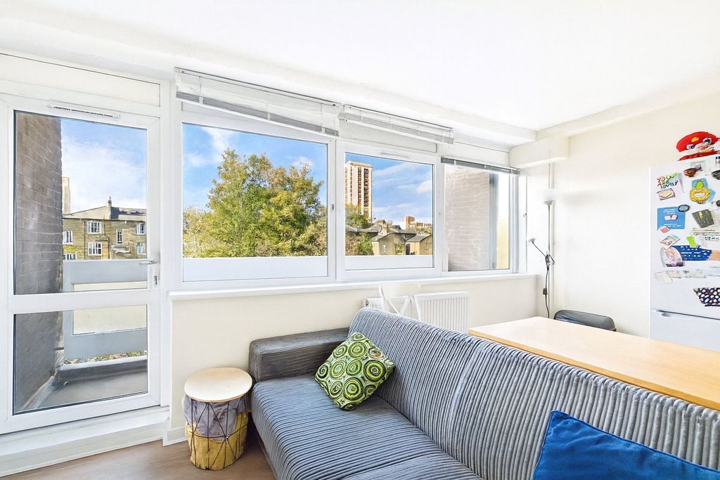 Property photo 1 of 1 Picture No. 02