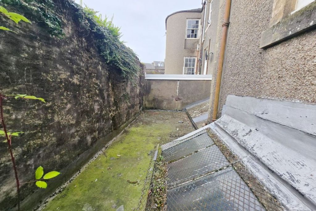 Additional image 8 of 1 bed flat for sale11, Main Street, Flat 2, Campbeltown PA286Ad PA28