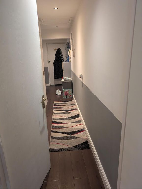 Property photo 3 of 4 Hallway