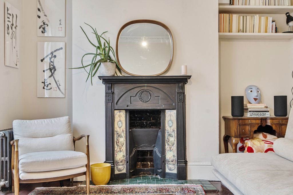 Property photo 3 of 20 1396817-3-6980879...