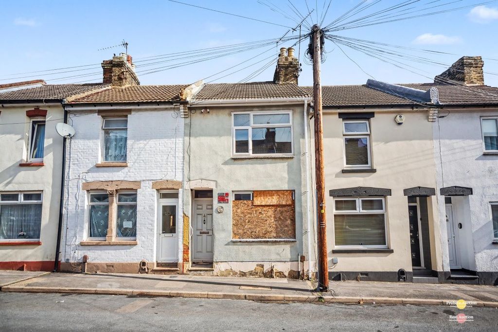 Property photo 1 of 18