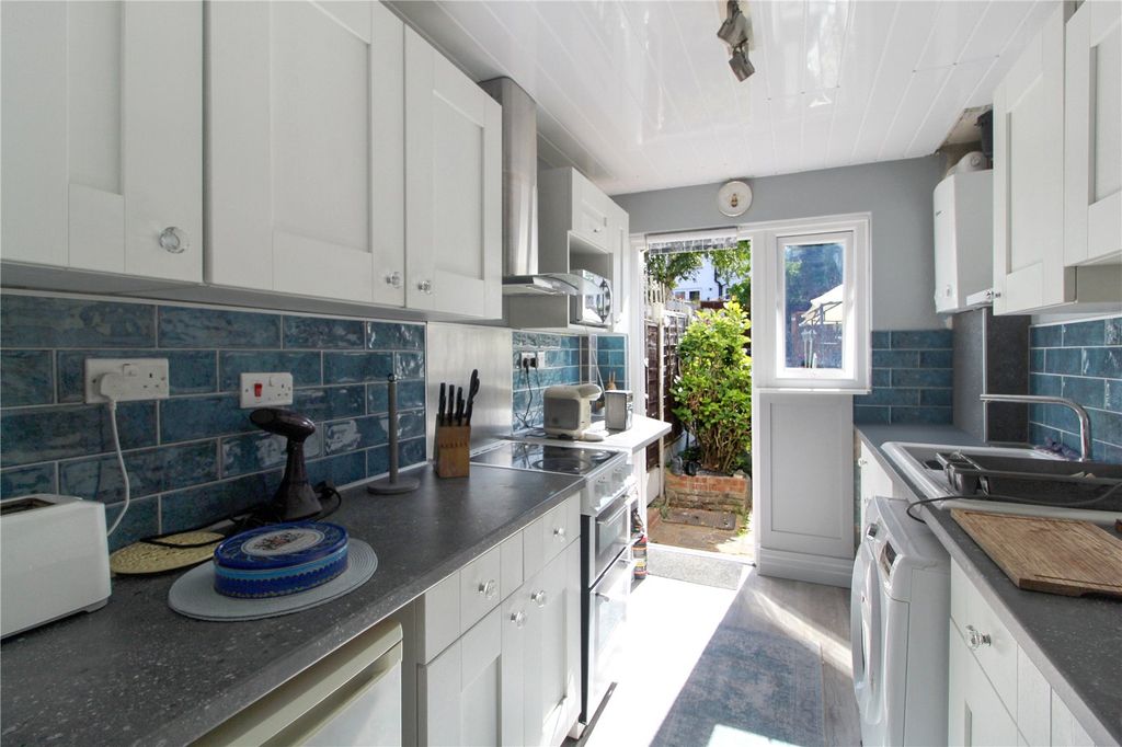 Property photo 3 of 13 Picture No. 05