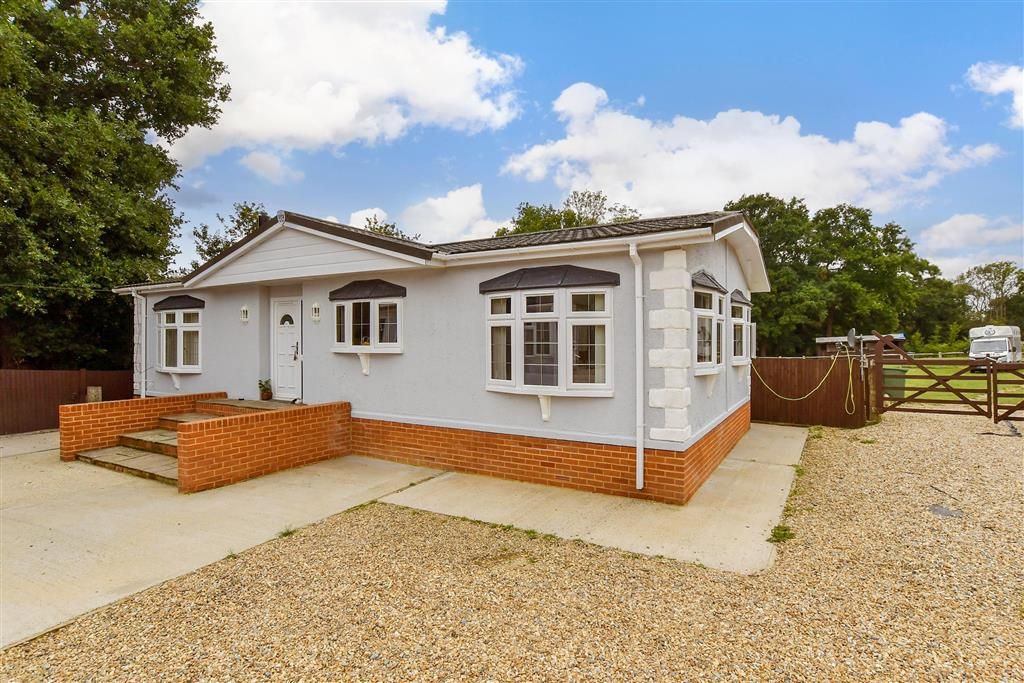 Property photo 1 of 15 External (Brochure)