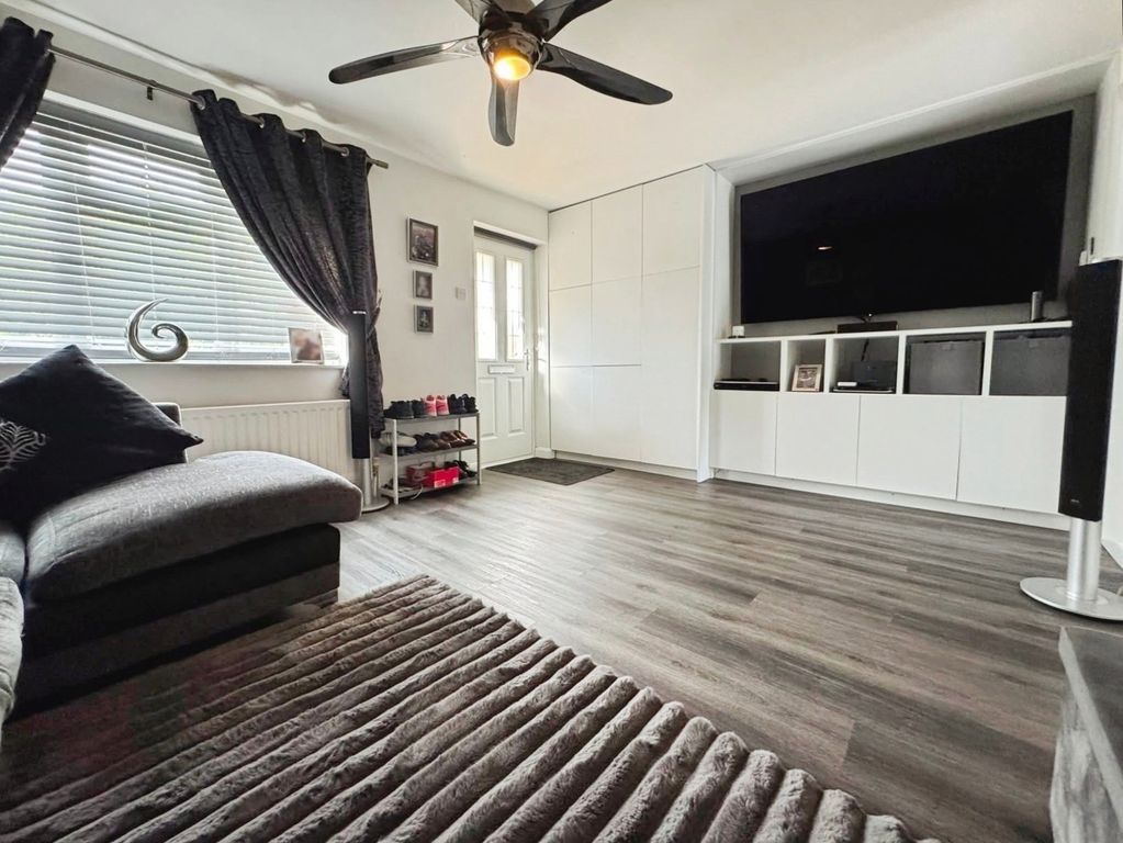 Property photo 3 of 14 Pbox-Img.Jpg