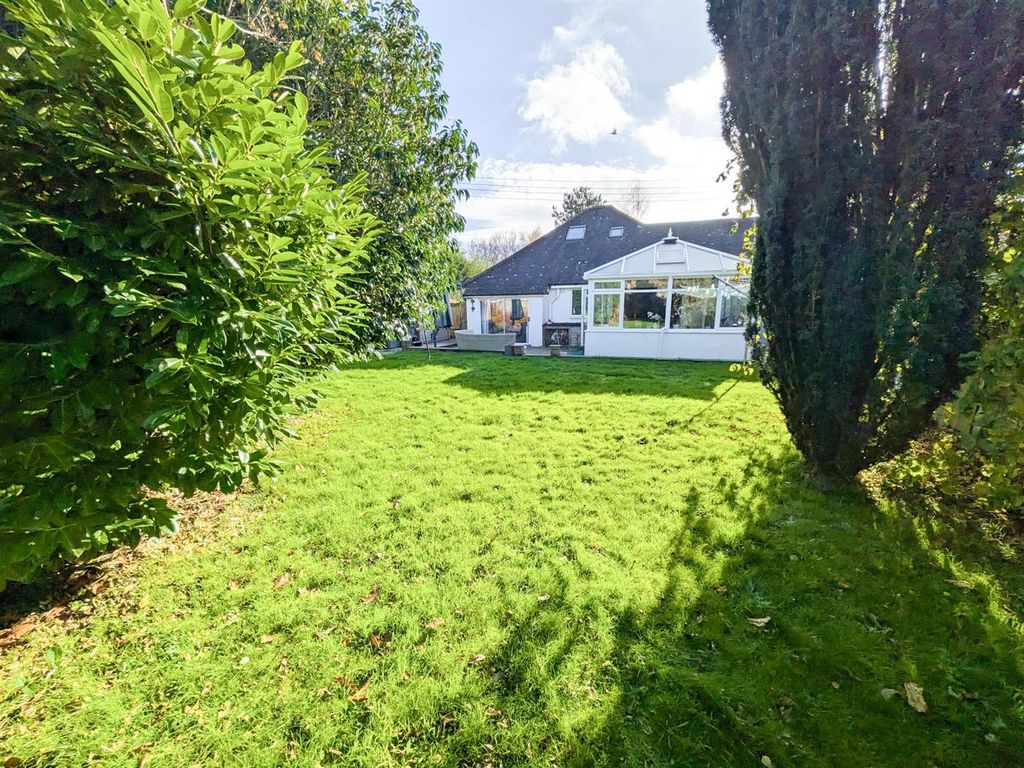 Property photo 2 of 29