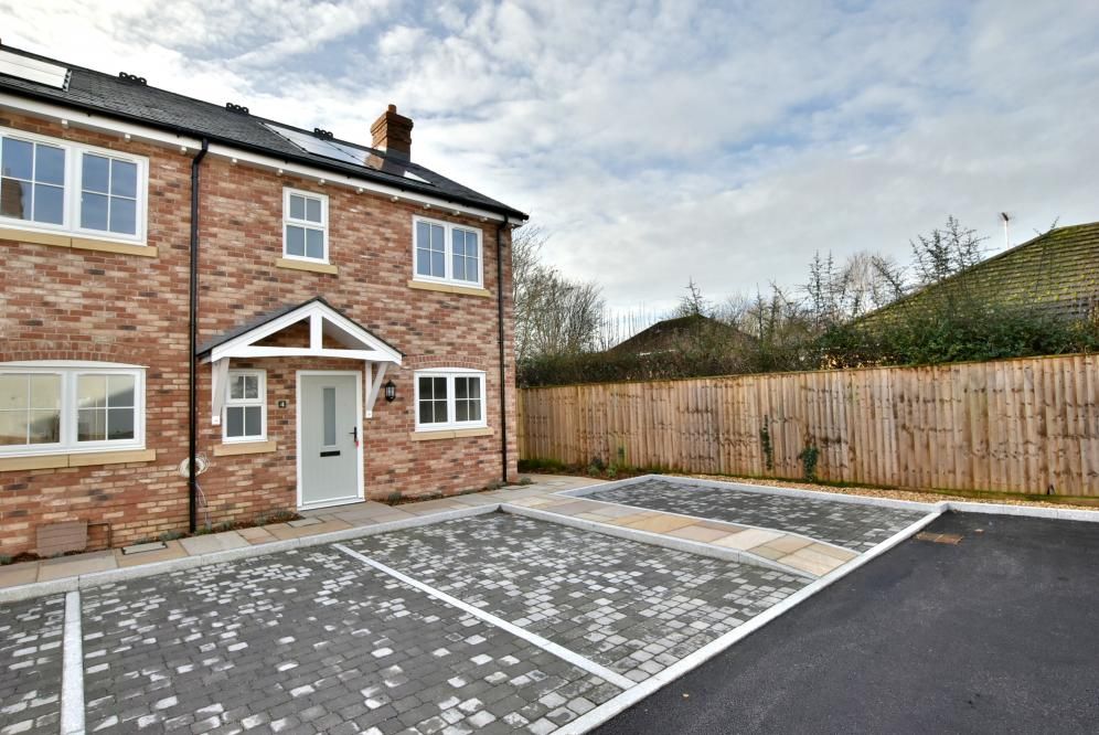 Property photo 3 of 18 Agents Notes