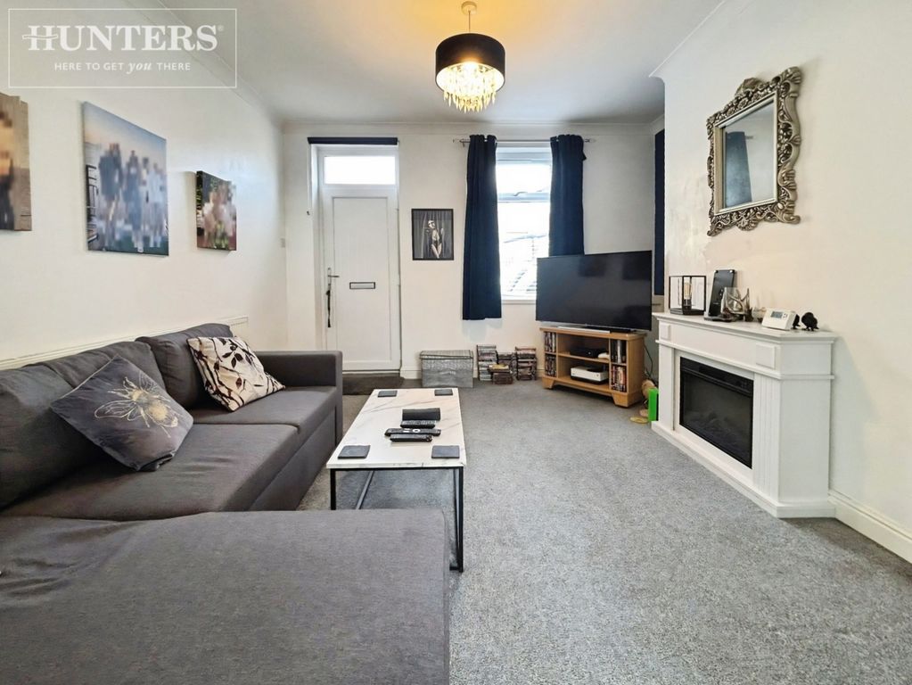 Property photo 3 of 9 Pbox-Img.Jpg