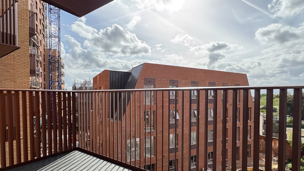 Property photo 2 of 12 Photo 1