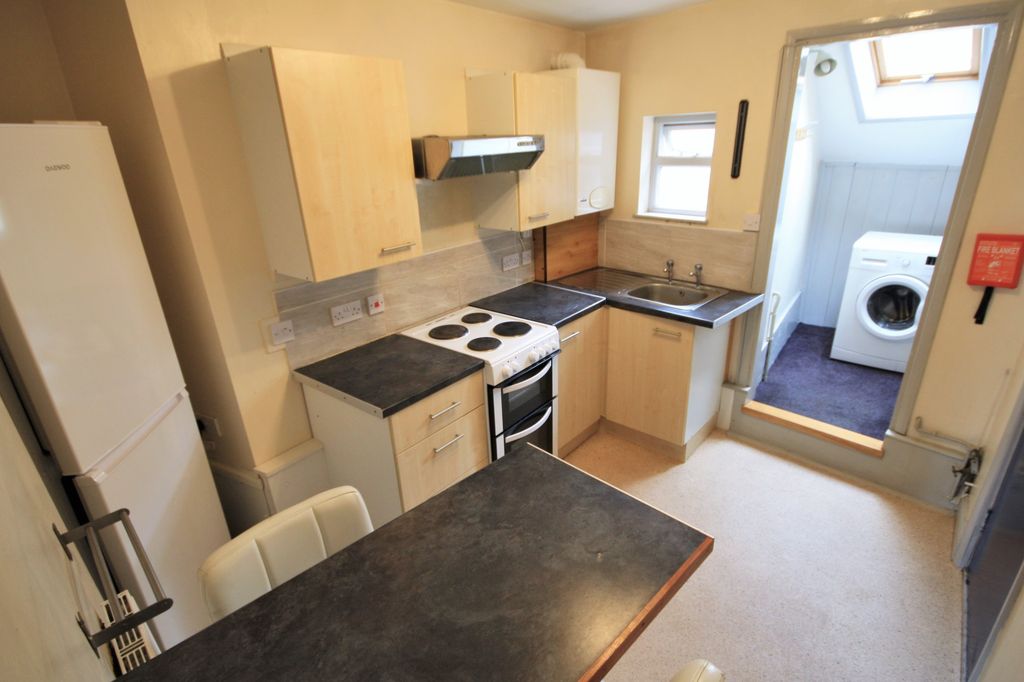 Property photo 3 of 7 Img_1564