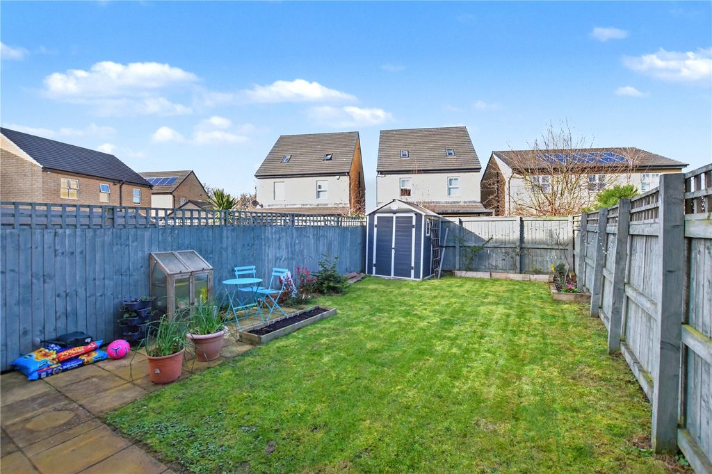 Property photo 3 of 16 Picture No. 18