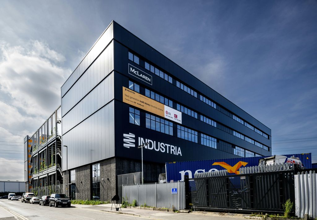 Property photo 2 of 20 2c1d0E89E69d5d3982Aa3715B86624E320230903Industria113.Jpg