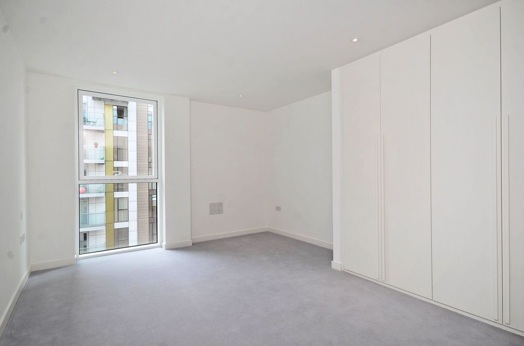 Property photo 3 of 9