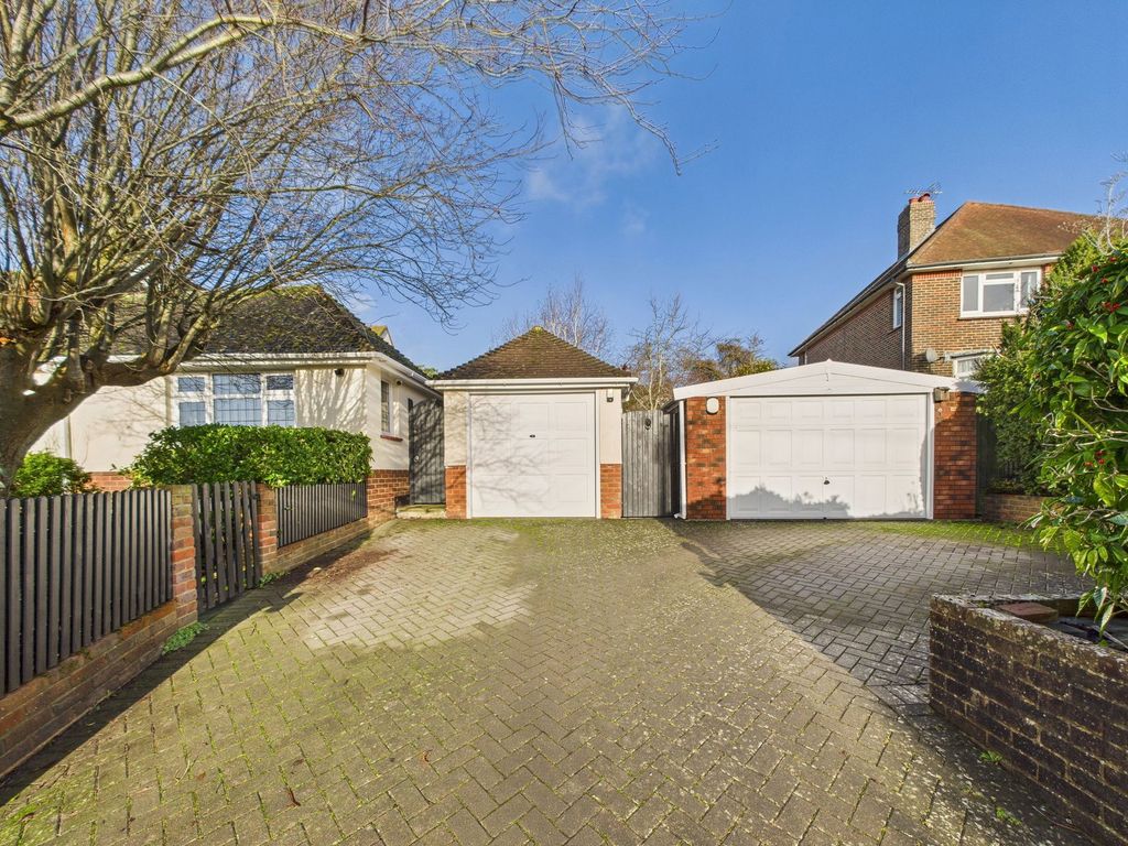 Property photo 2 of 22