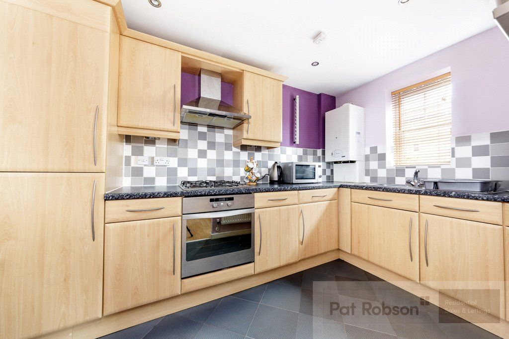 Property photo 3 of 8 Picture 3