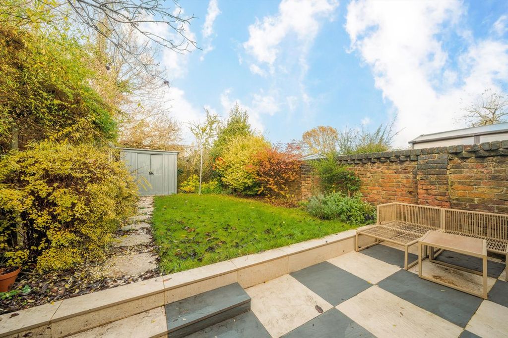 Property photo 3 of 10