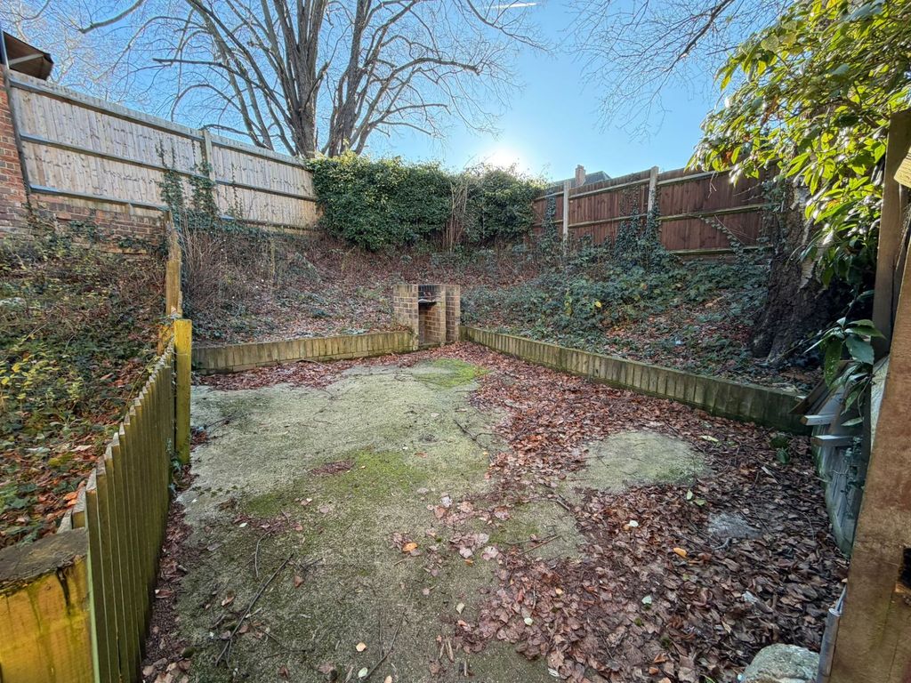 Property photo 2 of 12