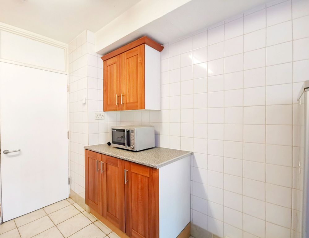 Property photo 2 of 30