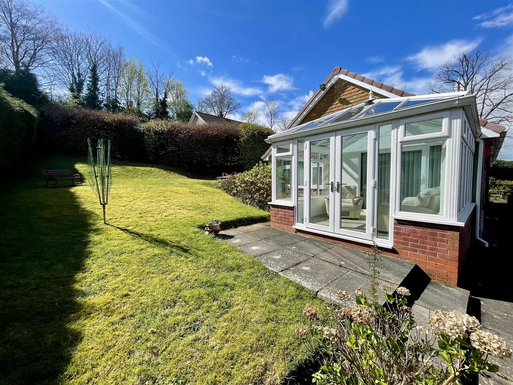 Property photo 2 of 20 Externally
