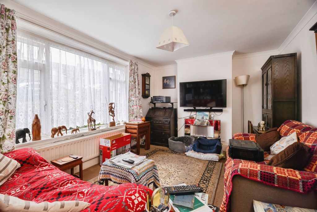 Property photo 3 of 17