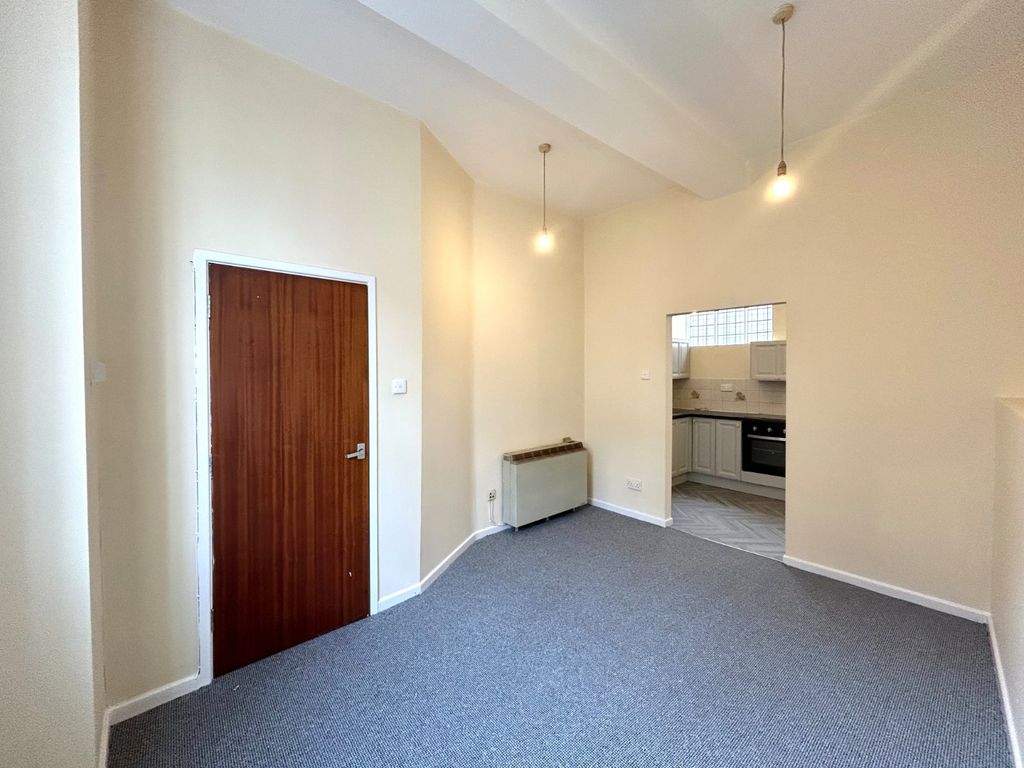 Property photo 3 of 8 Picture No. 04