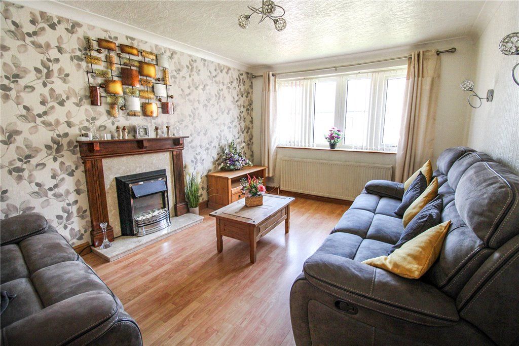Property photo 2 of 9 Sitting Room