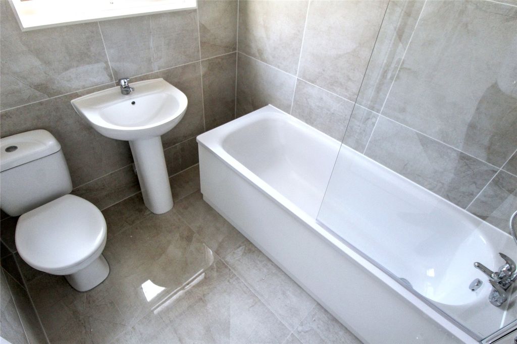 Property photo 3 of 7 Picture No. 01