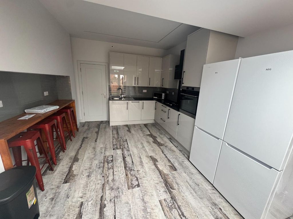 Property photo 3 of 11 Img_1308.Jpg