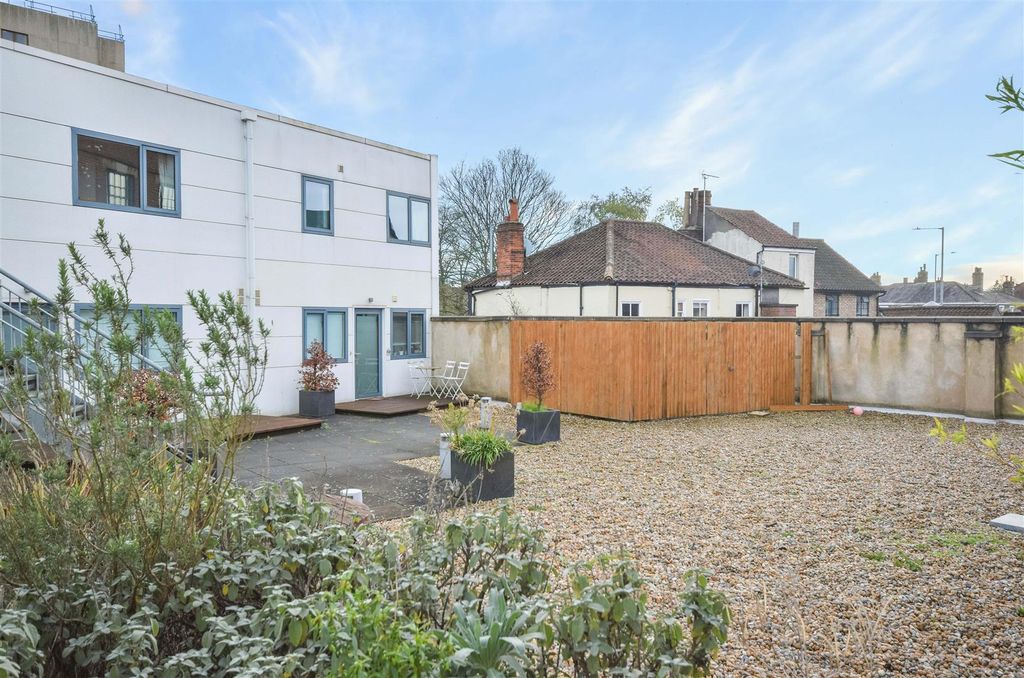 Property photo 1 of 10 1.Jpg