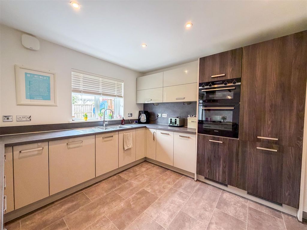 Additional image 8 of 4 bed detached house for saleKnox Wynd, Strathaven ML10