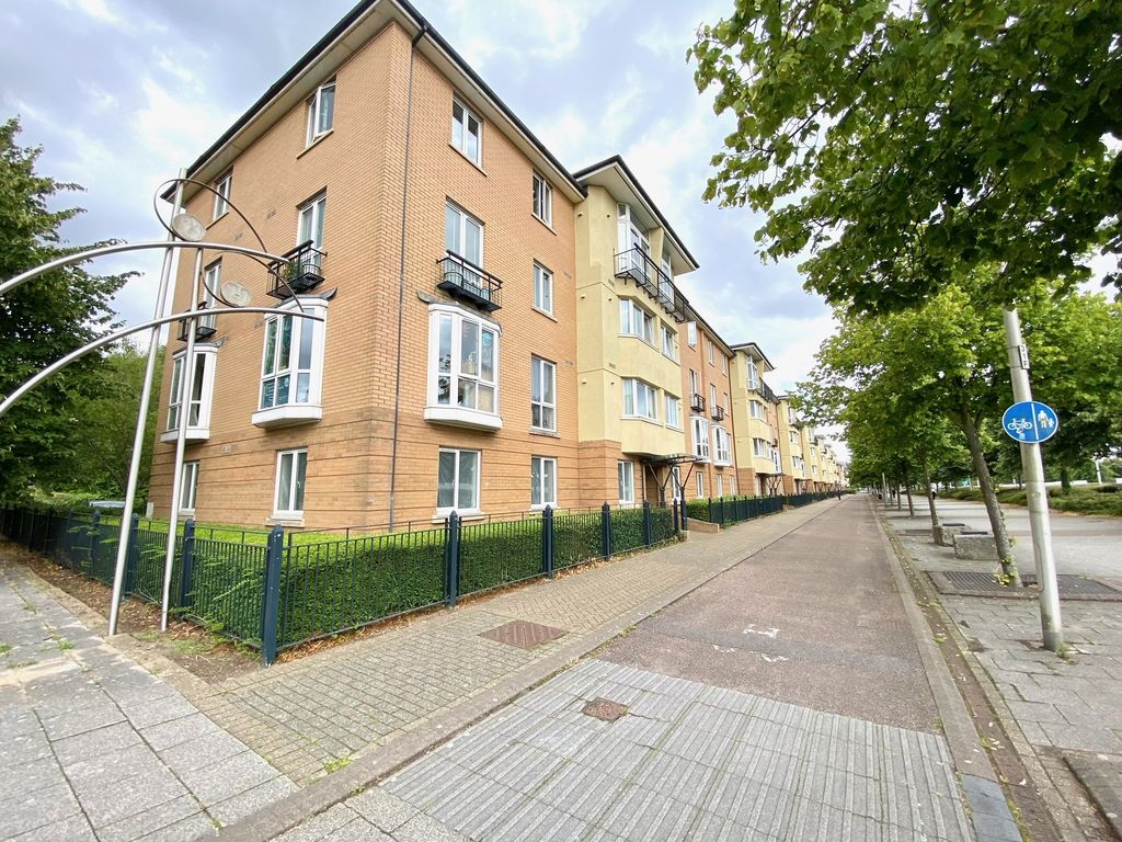 Property photo 2 of 13