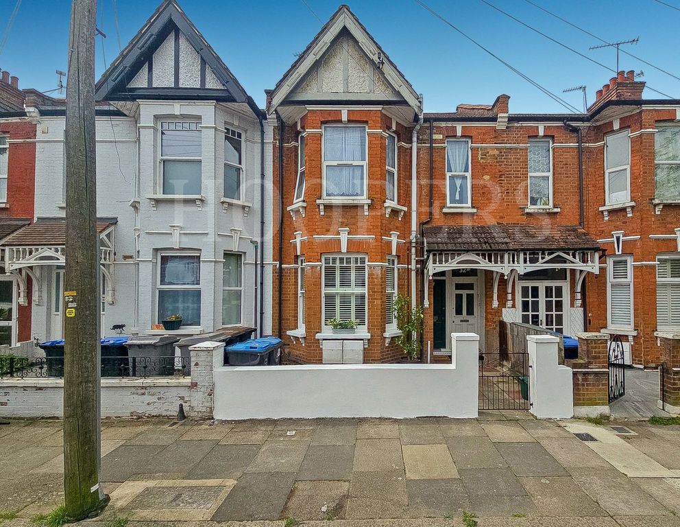 Property photo 1 of 11
