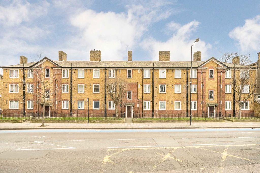 Property photo 1 of 5