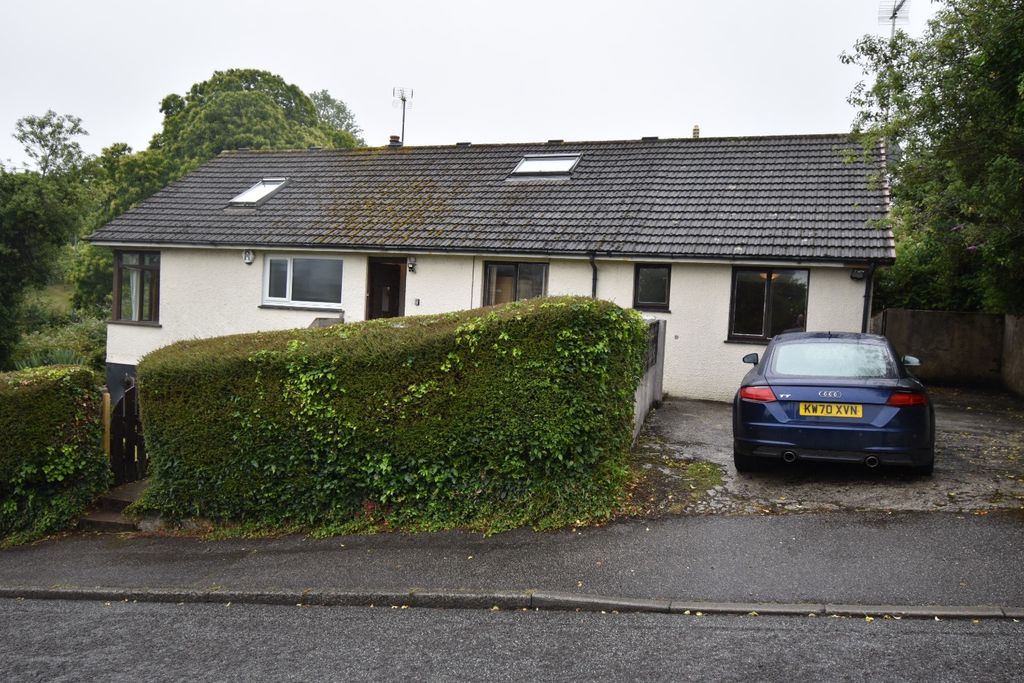 Property photo 3 of 21